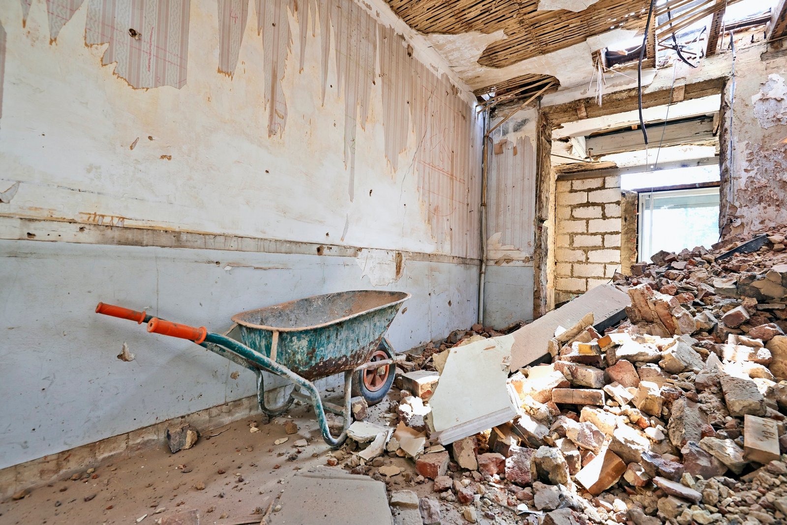abandoned-room-under-demolition.jpg